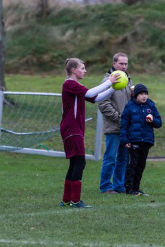 Bild 171 - B-Juniorinnen TSV Gnutz o.W. - SV Henstedt Ulzburg II : Ergebnis: ca. 5:0